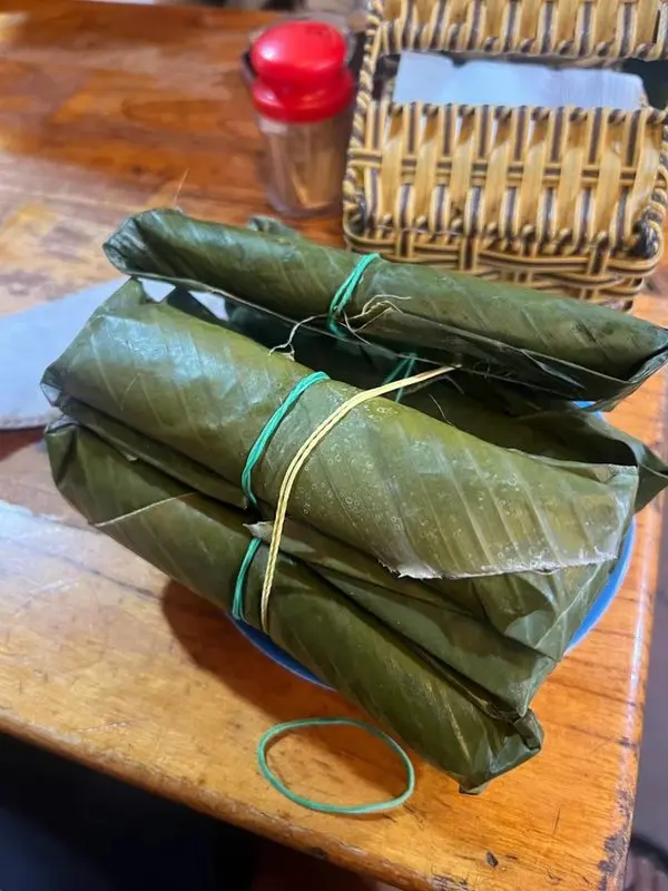 Chả cây ăn kèm bánh căn