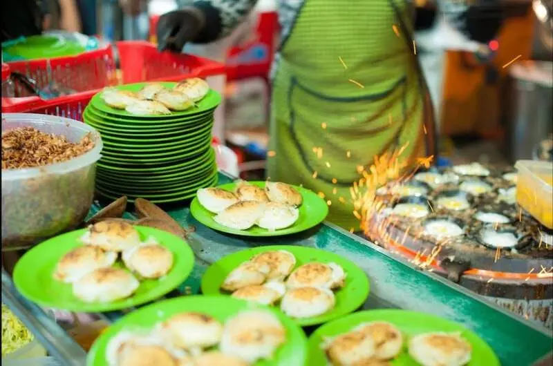 Bánh căn Nhà Chung