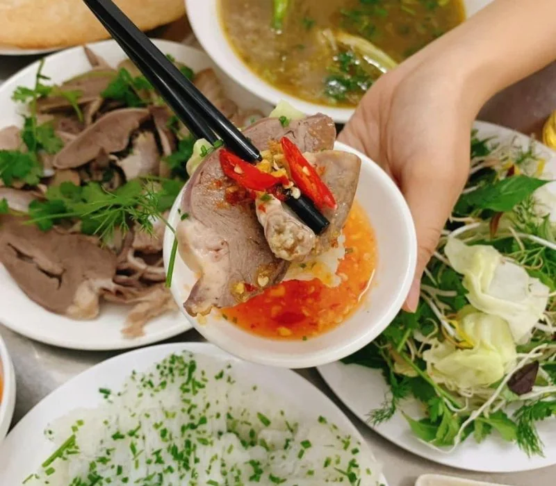 Bánh hỏi lòng heo