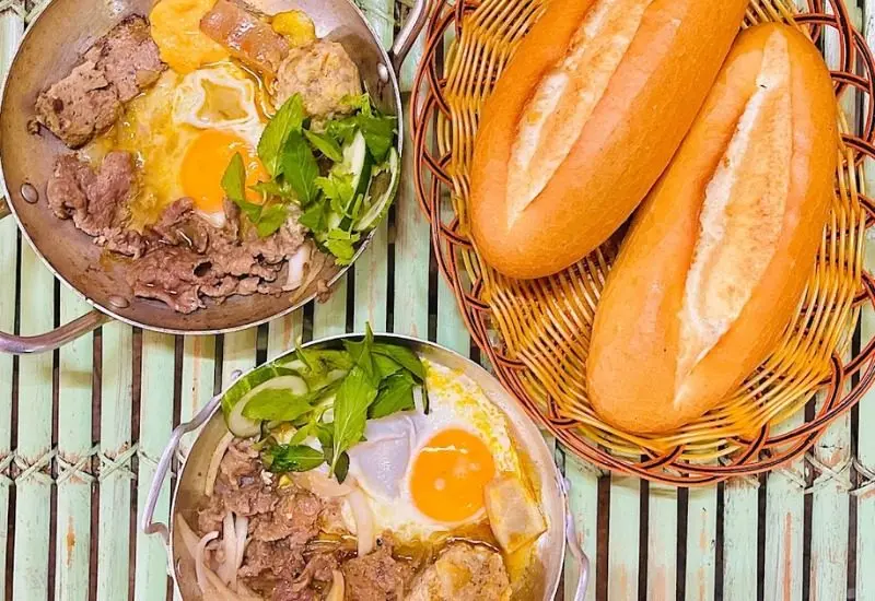 Bánh mì chảo AQ