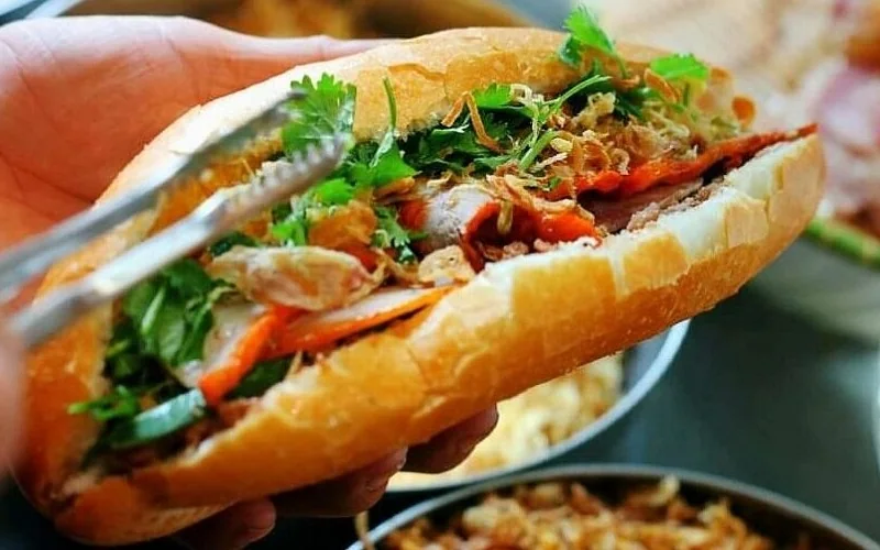 Bánh mì Lãn Ông