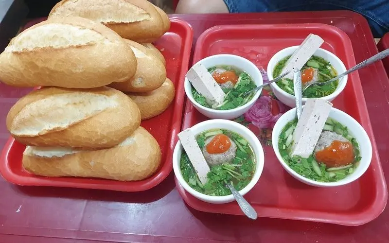 Bánh mì Xíu Mại Hồng - Yersin