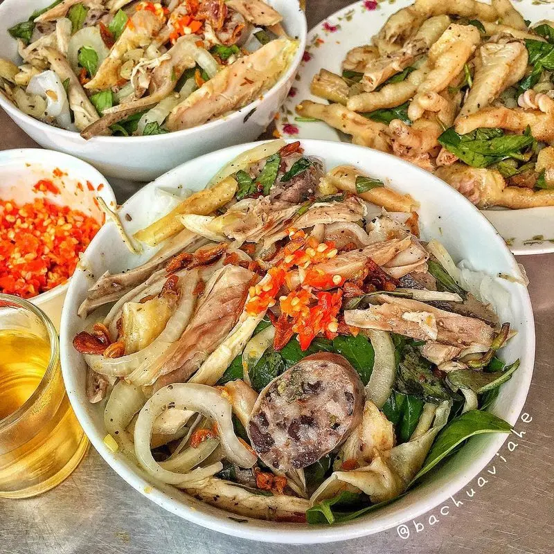 Bánh ướt lòng gà Long