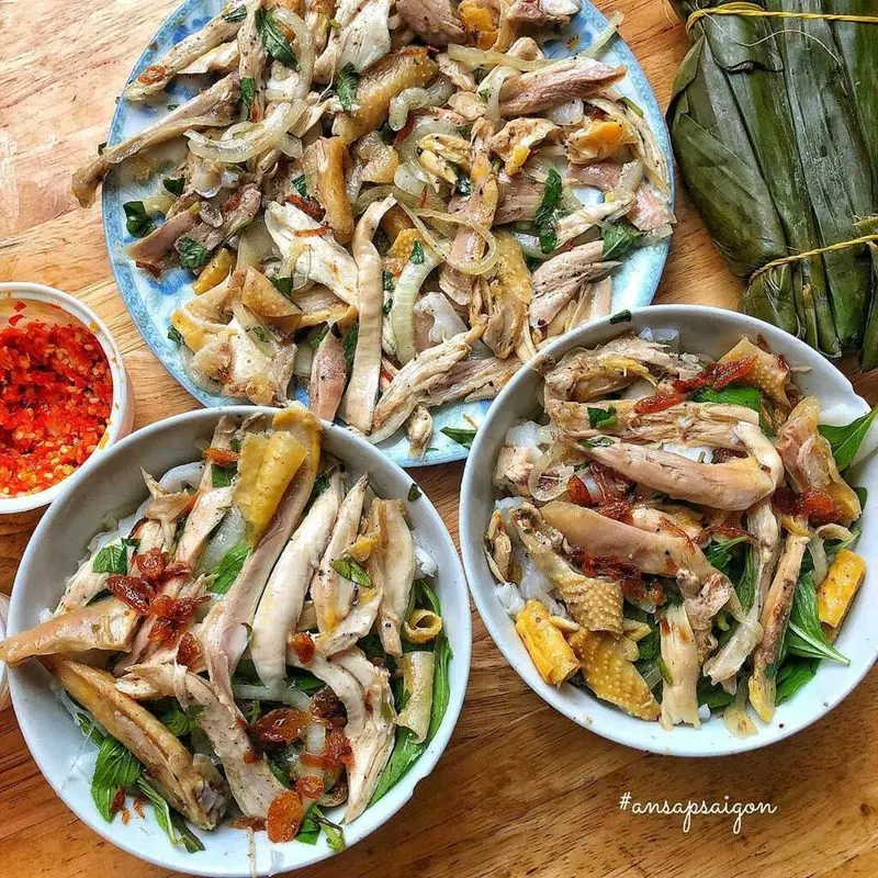 Bánh ướt lòng gà quán Trang