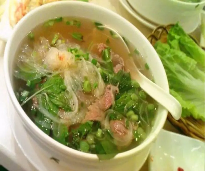 Phở khô Nam Hưng Ký
