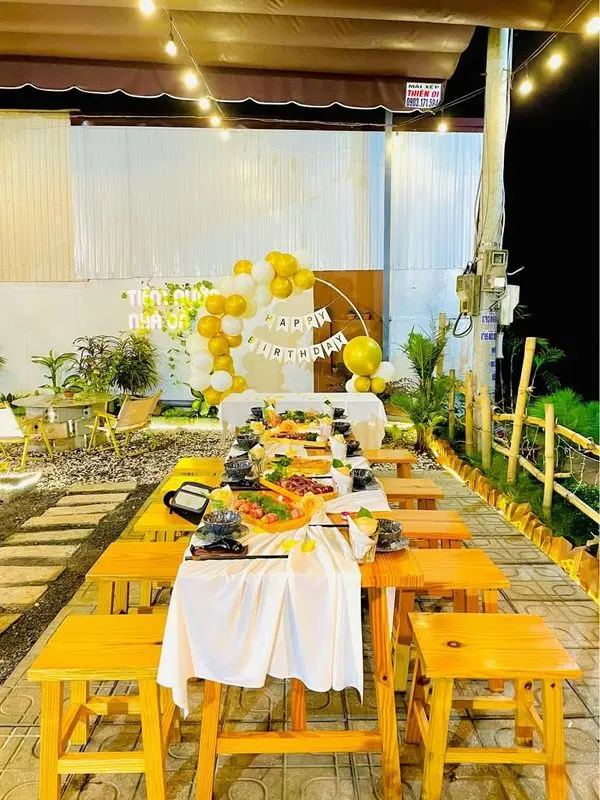 Tiệm nướng Nhà Gỗ