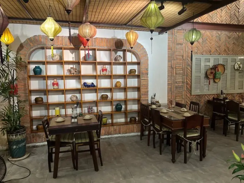 Khế Bistro