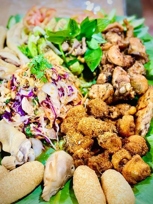 Ẩm thực sinh thái Tây Gà - Gà nướng đất sét