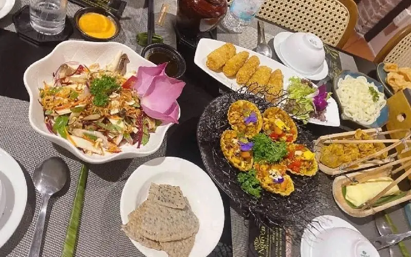 Khai Tâm Cơm Chay