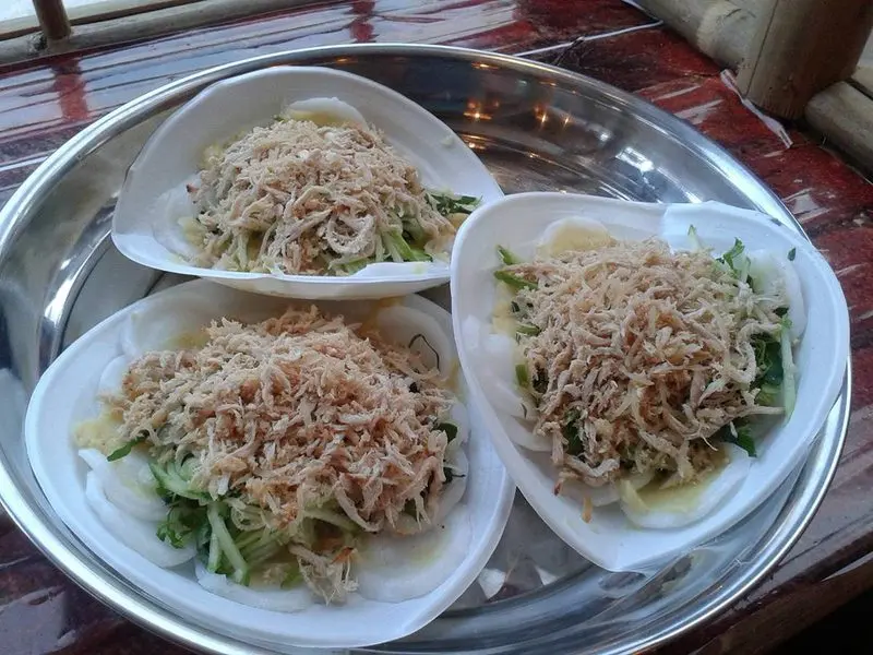 Bánh bèo chén Cô Cám