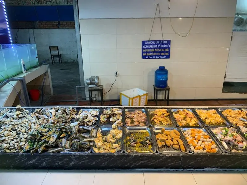 Buffet Dĩ An Đặng Văn Mây