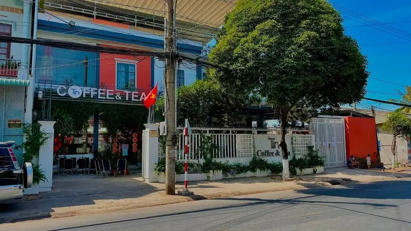 The Tín Coffee Tea
