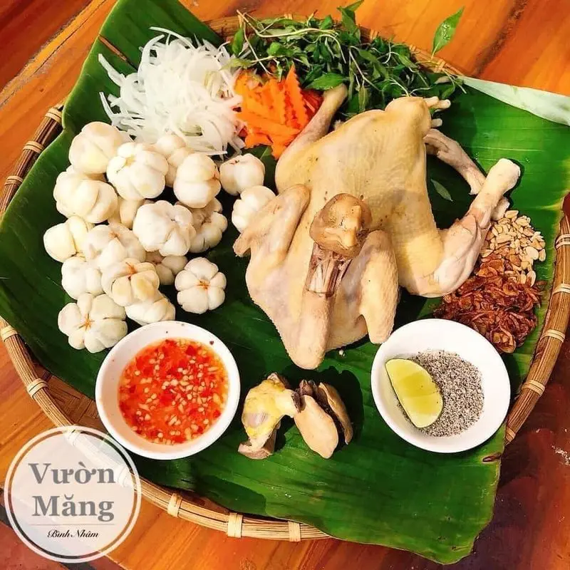 Vườn Măng Bình Nhâm