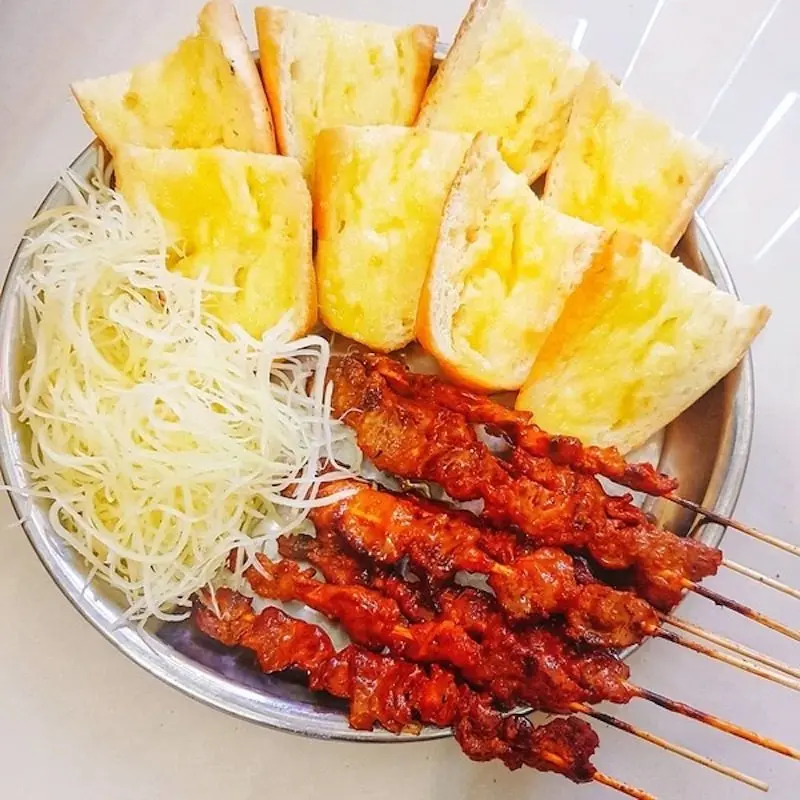 Bánh mì thịt nướng bơ Campuchia