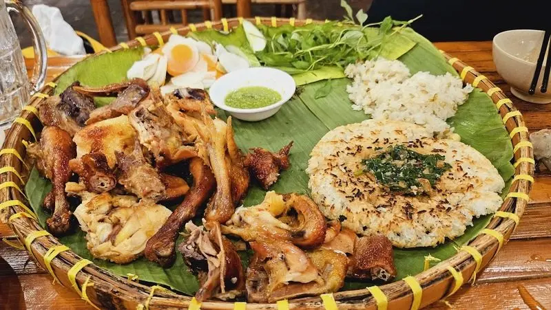 Bờ kè quán