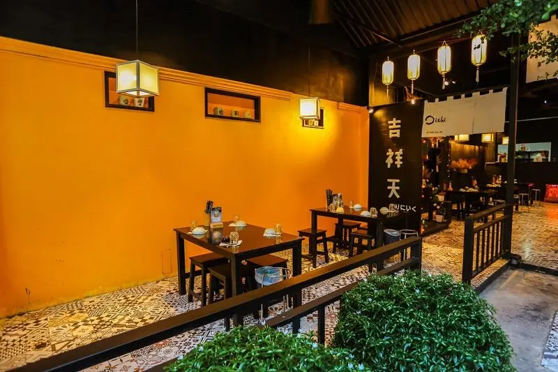 Nhà hàng Oishii Chicky