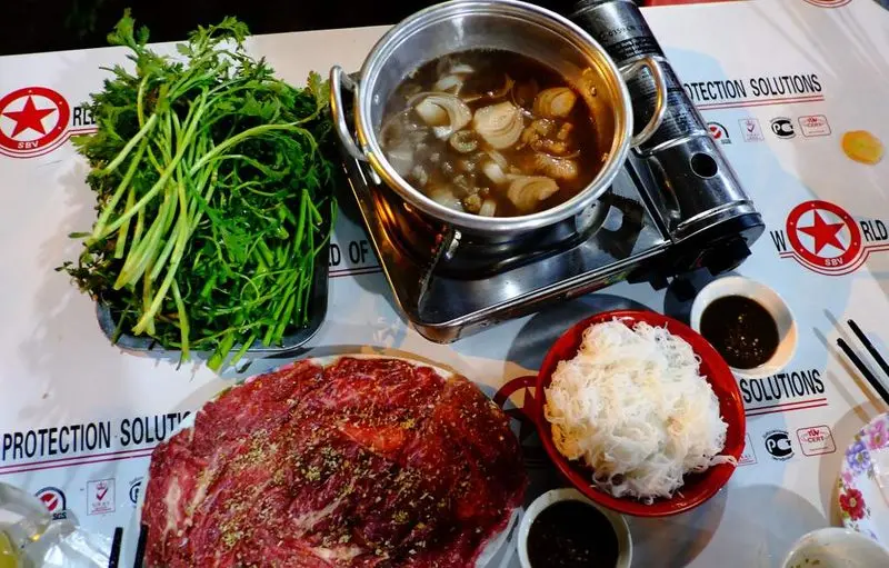 Lẩu bò mắm ruốc 8 Còn