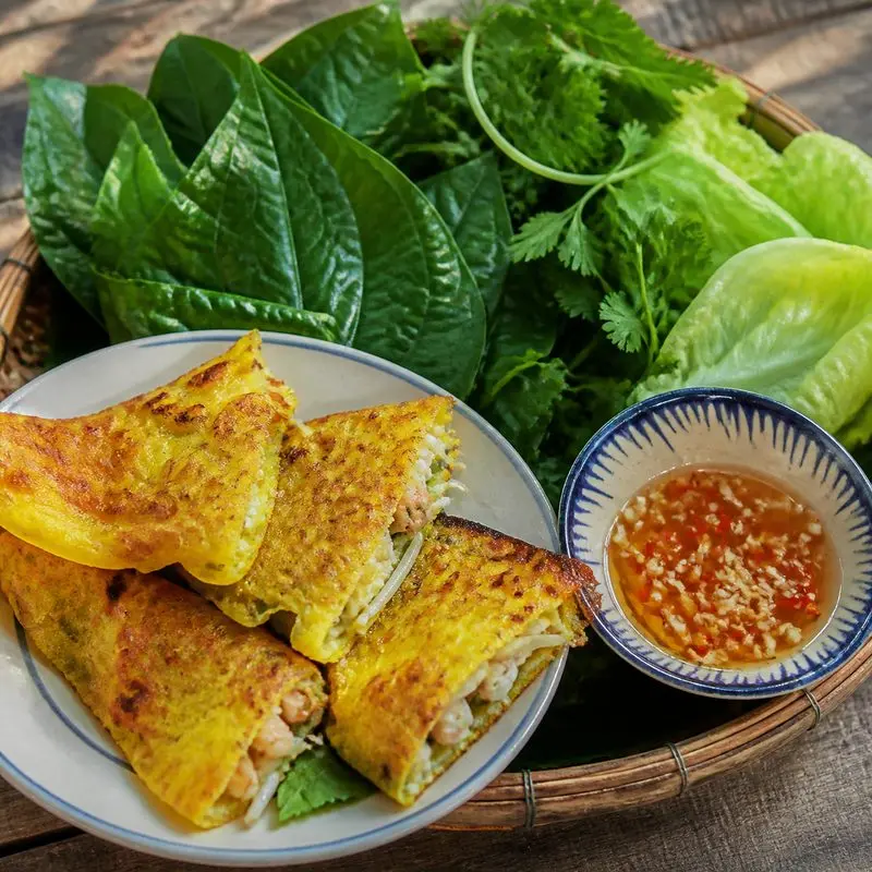 Bánh xèo cuốn lá cách