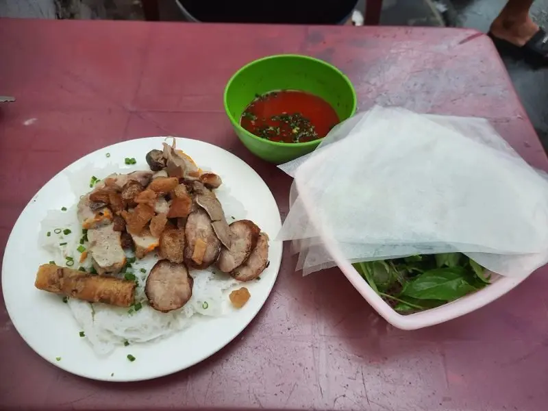 Bánh Hỏi Lòng Heo 12 Phan Đình Phùng