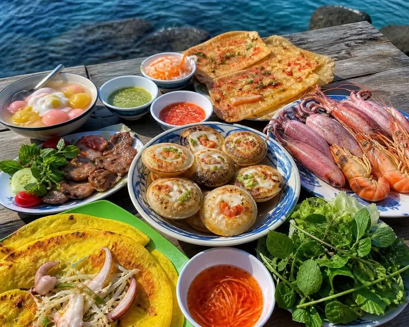 Ăn gì ở đảo Phú Quý? 6 quán bình dân đáng để ghé thử