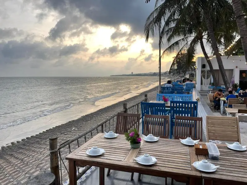 Một Nắng Seafood Restaurant – Seaside