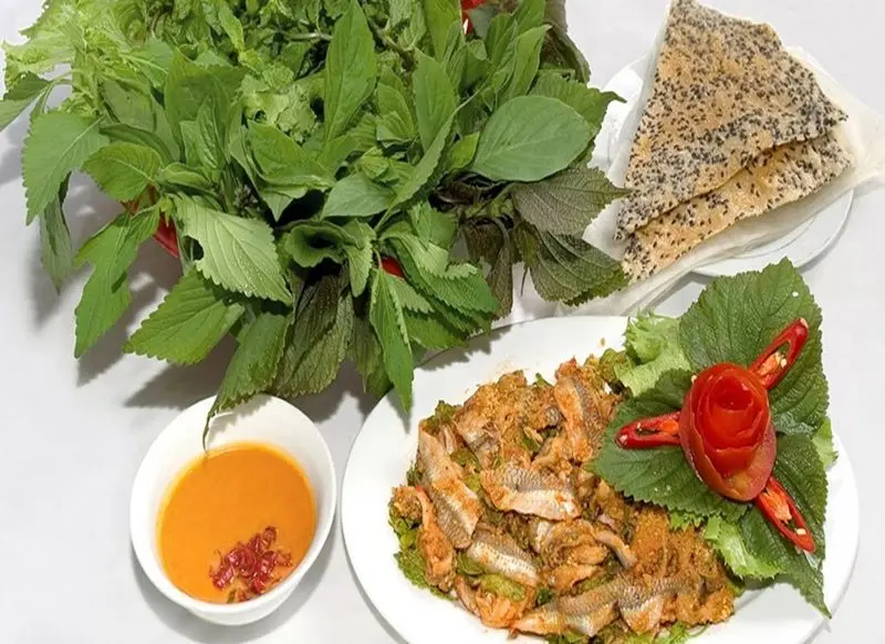 Gỏi cá suốt Mũi Né