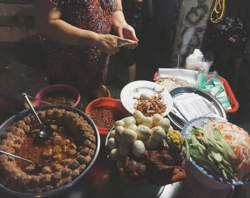 Bánh mì Cột điện (Bánh mì Chờ)