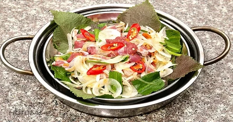 Bò hấp lá tía tô