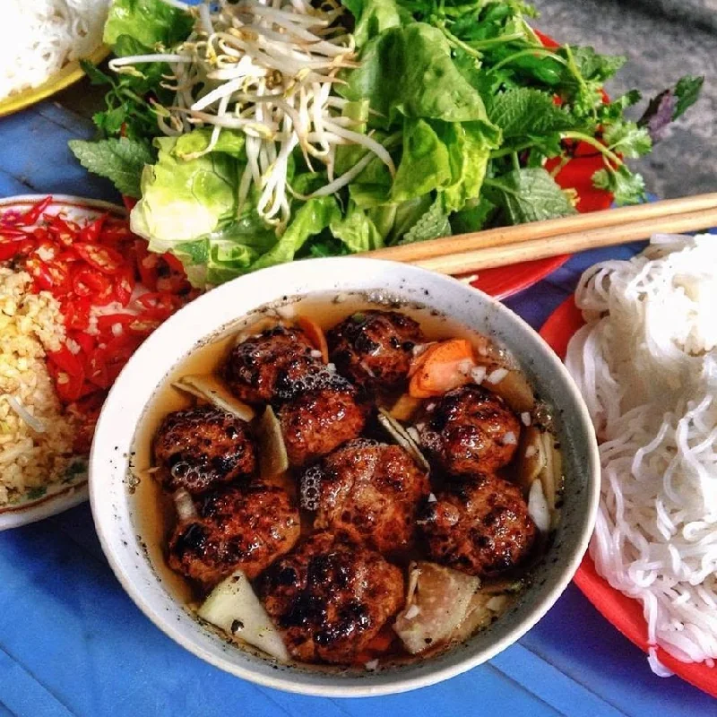 Bún chả ngõ 74 Hàng Quạt