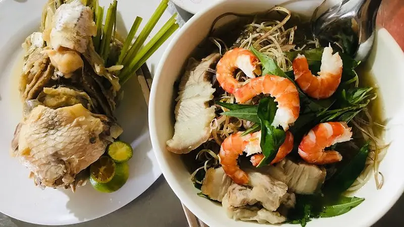 Bún nước lèo Huỳnh Long