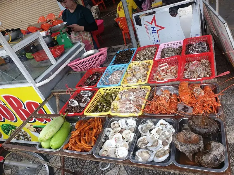 Quán ốc Cô Ba