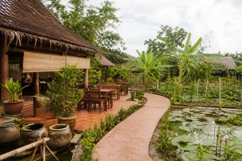 Nhị Đệ Cà Mau: Bữa ăn đậm vị miền Tây giữa khu vườn xanh mát
