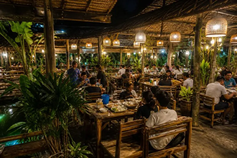 Cua Thứ Thiệt Cà Mau: Điểm hẹn cho tín đồ cua và hải sản