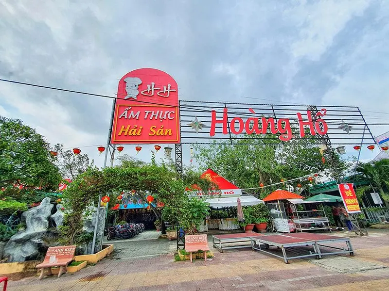 Ẩm thực hải sản Hoàng Hổ