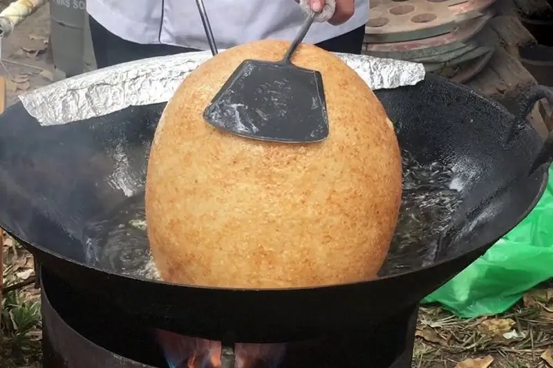 Cá tai tượng chiên xù