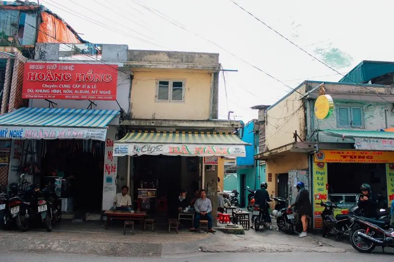 Cafe bà Năm