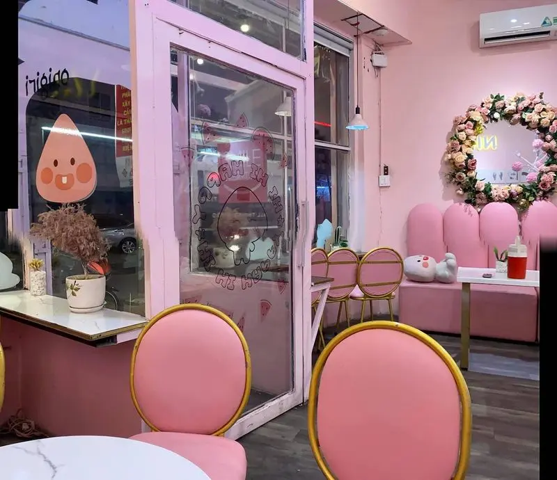 Hihi Onigiri – Coffee & Milktea