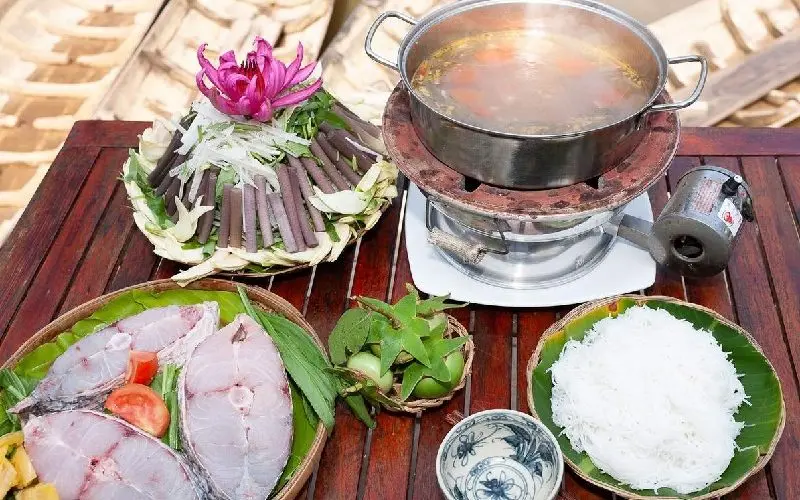 Điểm bún tôm khô đường Nguyễn Đệ