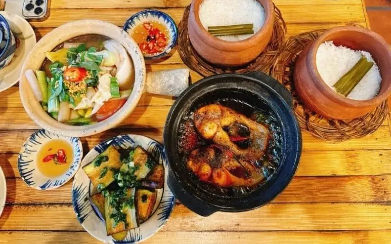 Cơm Niêu Nam Bộ