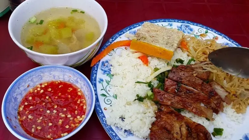 Cơm tấm 18