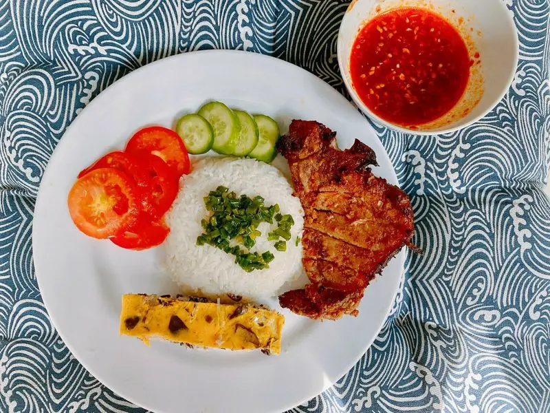 Quán cơm tấm Trương Định