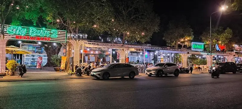 Nhà hàng Cây Bưởi