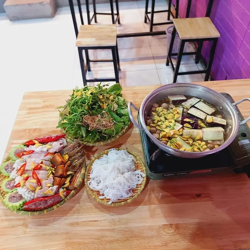 Lẩu mắm Quê Mi