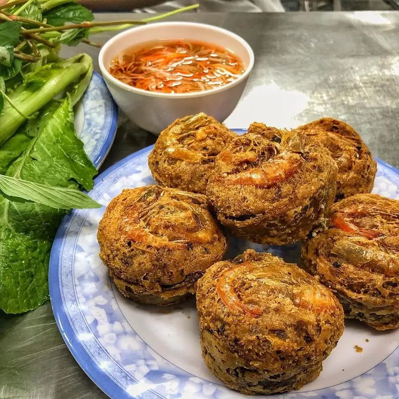 Bánh cống Cô Út