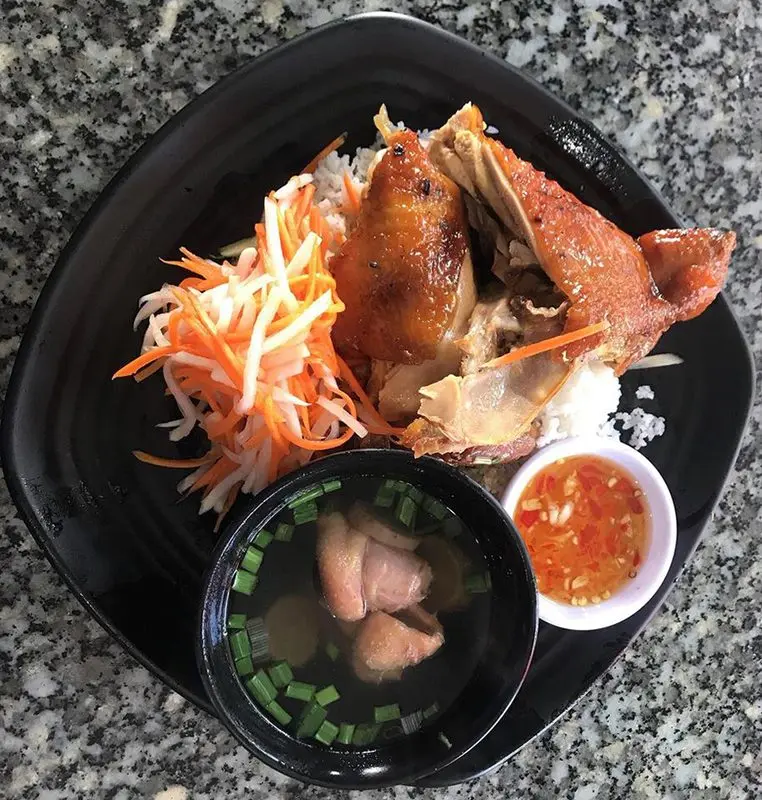 Cơm gà Phúc Nguyên