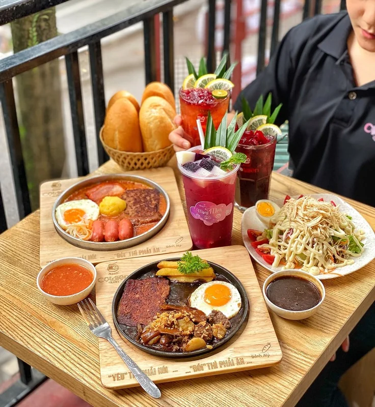 Cột Điện Quán Đặng Văn Ngữ