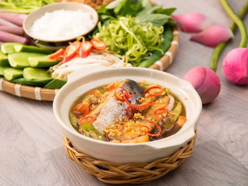 Bông súng mắm kho