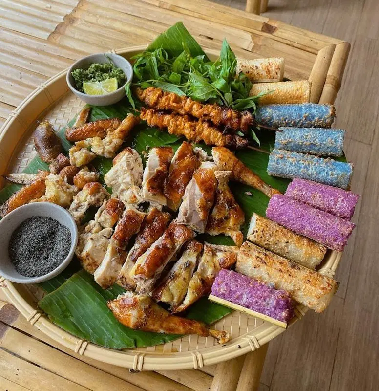 Gà Nướng Cơm Lam