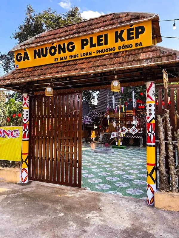 Gà nướng Plei Kép