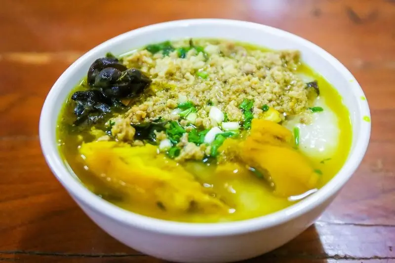 Phở gà Tráng Kìm